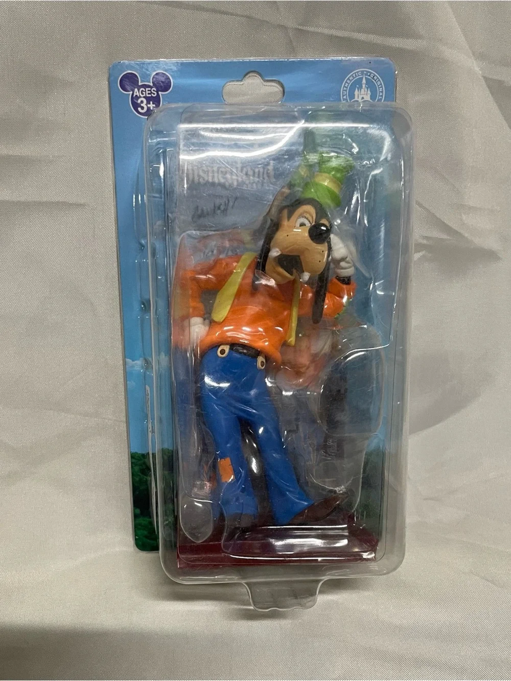 Disney Goofy Collectible Figure - Orange, Blue & Green Outfit
